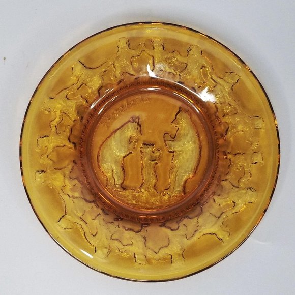 Indiana Glass Tiara Amber Plates - Picture 3 of 9